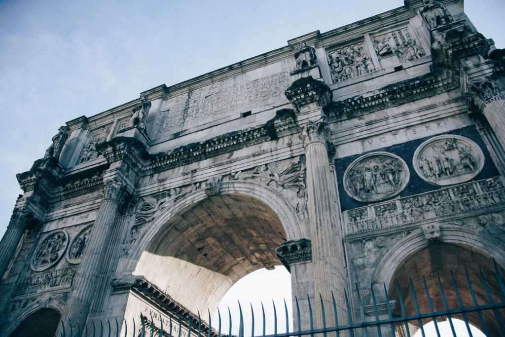 10 interesting pompeii ruins