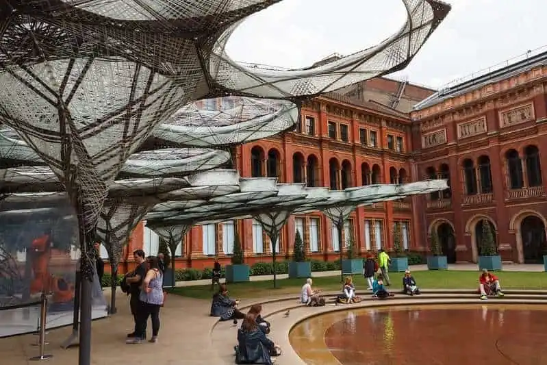 Victoria and Albert Museum
