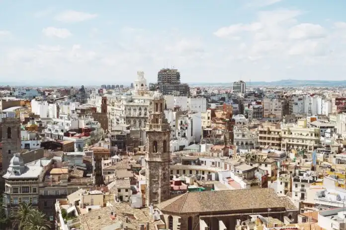 travelnow-or-crylater-7b0EXl2NaE8-unsplash (2) Things to do in Valencia