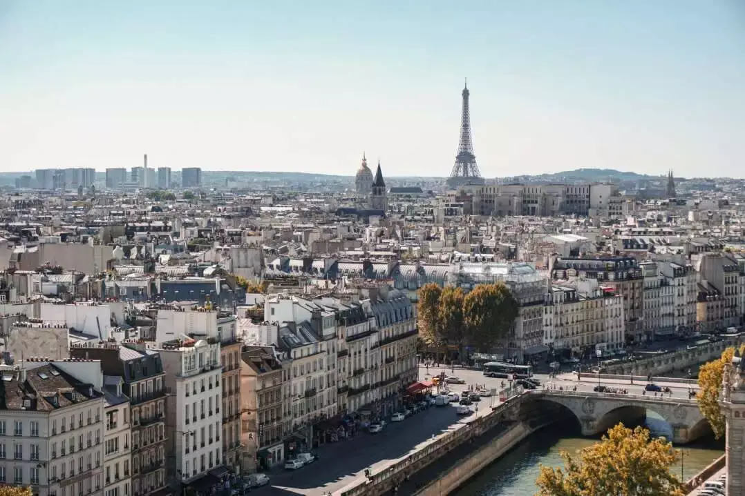 Weekend in Paris